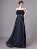Robe de soirée longue en mousseline de soie bleu marine sans bretelles