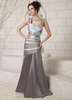 Robe de soirée plissée argente en satin stretch à bretelles longueur plancher