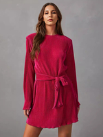Robe de soirée rose à col bijou et ceinture à manches longues robe semi-formelle