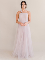 Robe de soirée trapèze asymétrique épaule dénudée avec traîne sans manches dos nu plissée en tulle robes de soirée sociale