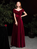 Robe de soiree Une Ligne V Cou Mat Satin Etage Longueur Robes De Fete Sociales Plissees