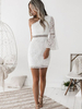 Robe dentelle blanc2021 Robe en dentelle Une épaule Manche de cloche coupé Robe d