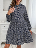 Robe Droite Courte Imprimé Femme avec Manches Longues à Col Rond Bas Evasée Bicolores