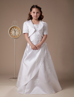 Robe du cortège enfant A-ligne blanche en satin de tenue belle