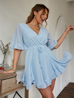 Robe Eté Courte Femme à Col V avec Manches Courtes Volantes Coupe Cintrée à Lacets Bas Evasée Unicolore