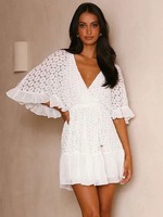 Robe Eté Courte Femme à Col V avec Manches Courtes Volantes Coupe Cintrée Bas Evasée Unicolore