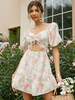 Robe Eté Courte Imprimé Fleurie avec Manches Courtes Amples Coupe Cintrée à Col V à Lacets Bas Evasée
