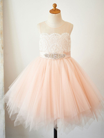 Robe fille de fleur saumon rose en tulle col rond en dentelle zip sur dos robe cortège enfant