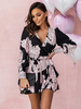 Robe Fleurie Courte Noire À Manches Longues À Lacets À Fleurs Col En V