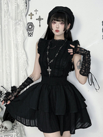 Robe gothique Lolita noire en dentelle à volants