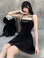 Robe gothique pour femme avec bretelles noires et col en polyester
