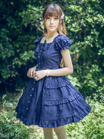Robe Lolita classique en couches volants Lolita Robe manches courtes Lolita Op robe ornées de boucles Déguisements Halloween