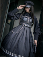 Robe Lolita JSK de style militaire; chaînes en PU noir