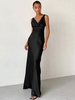 Robe Longue en Satin Femme avec Bretelles à Col V Coupe Cintrée Unicolore