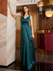 Robe Longue Femme avec Bretelles à Col V Coupe Cintrée Bas Evasée Unicolore