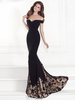 Robe longue noir en polyester convenable avec dentelle hors de l