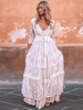 Robe mariée boho col V demi-manche décolleté en dentelle à traîne courte