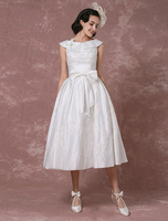 Robe mariée courte vintage col rond décoré de noeud