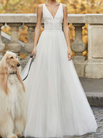 Robe mariée en dentelle col et dos V jupe en tulle à traîne Robe de mariage