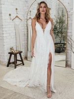 Robe mariée ivoire en dentelle à bretelle col V décolleté jupe fendue à traîne Robe de mariage