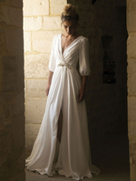 Robe mariée trapèze col V demi-manche longueur au sol dos en V nu jupe fendue robe de mariage