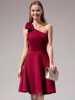 Robe mi-longue avec une robe de soirée bordeaux à une épaule et nœuds en tulle