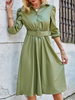 Robe Mi-longue en Cuir Synthétique à Col Revers avec Manches Mi-longues Coupe Cintrée avec Ceinture Bas Evasée Unicolore