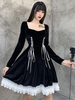 Robe mi-longue femme noire col carré à lacets jupe gothique en polyester à manches longues
