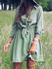 Robe mi-longue pour femmes avec col rabattu vert boutons à pois manches longues nœud papillon en polyester