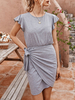 Robe moulante à manches courtes et nouée