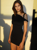 Robe moulante noire à col asymétrique robe crayon élégante à manches courtes