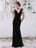 Robe mère de mariée vert foncée A-ligne en velours col V avec dentelle longueur plancher Milanoo