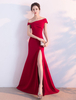 robe énigmatique de soirée sirène Tissu de satin bordeaux fendu hors de l