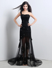 Robe énigmatique de soirée sirène tulle noir applique à une épaule traîne