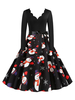Robe noire vintage des années 1950 à encolure festonnée et manches longues