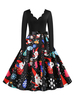 Robe noire vintage des années 1950 à encolure festonnée et manches longues