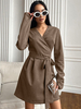 Robe portefeuille ceinturée à col en V et manches longues pour femme mini robe patineuse décontractée pour le printemps 2025