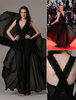 Robe pour Mostra de Venise noire en chiffon creusé