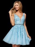 Robe rentrée scolaire robe de cérémonie baby bleu col V en dentelle longueur au dessus de genoux