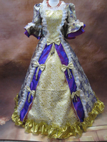 Robe royale splendide femme; à carreaux et nœud de dentelle pourpre