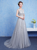 Robe sublimé de bal A-ligne en dentelle argent col rond avec perles Avec traîne