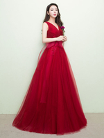 Robe sublimé de bal A-ligne en tulle bordeaux col V avec dentelle longueur plancher