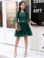 Robe sublimée de boule A-ligne en tulle vert foncé col rond avec ceinture