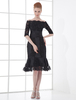 Robe sublimée de cocktail noire de col bateau avec dentelle