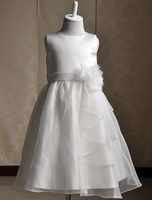Robe sweet de fille de fleurs Tissu de satin ivoire col rond avec fleur