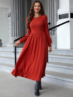 Robe tricotée pour femme moderne col bijou manches longues polyester