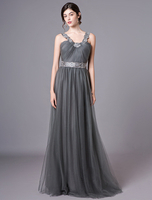 Robes de bal gris longue robe de soirée en tulle avec bretelles brodées