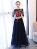 Robes de bal Longue marine foncé demi manches fleurs brodées étage longueur robe de soirée formelle