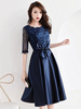 Robes de cocktail dentelle manches demi satiné noeuds longueur du thé robe de soirée