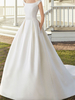 Robes de Mariée à Traîne à Col Rond sans Manches avec Dos Nu en V Coupe Cintrée Bas Evasée Unicolore